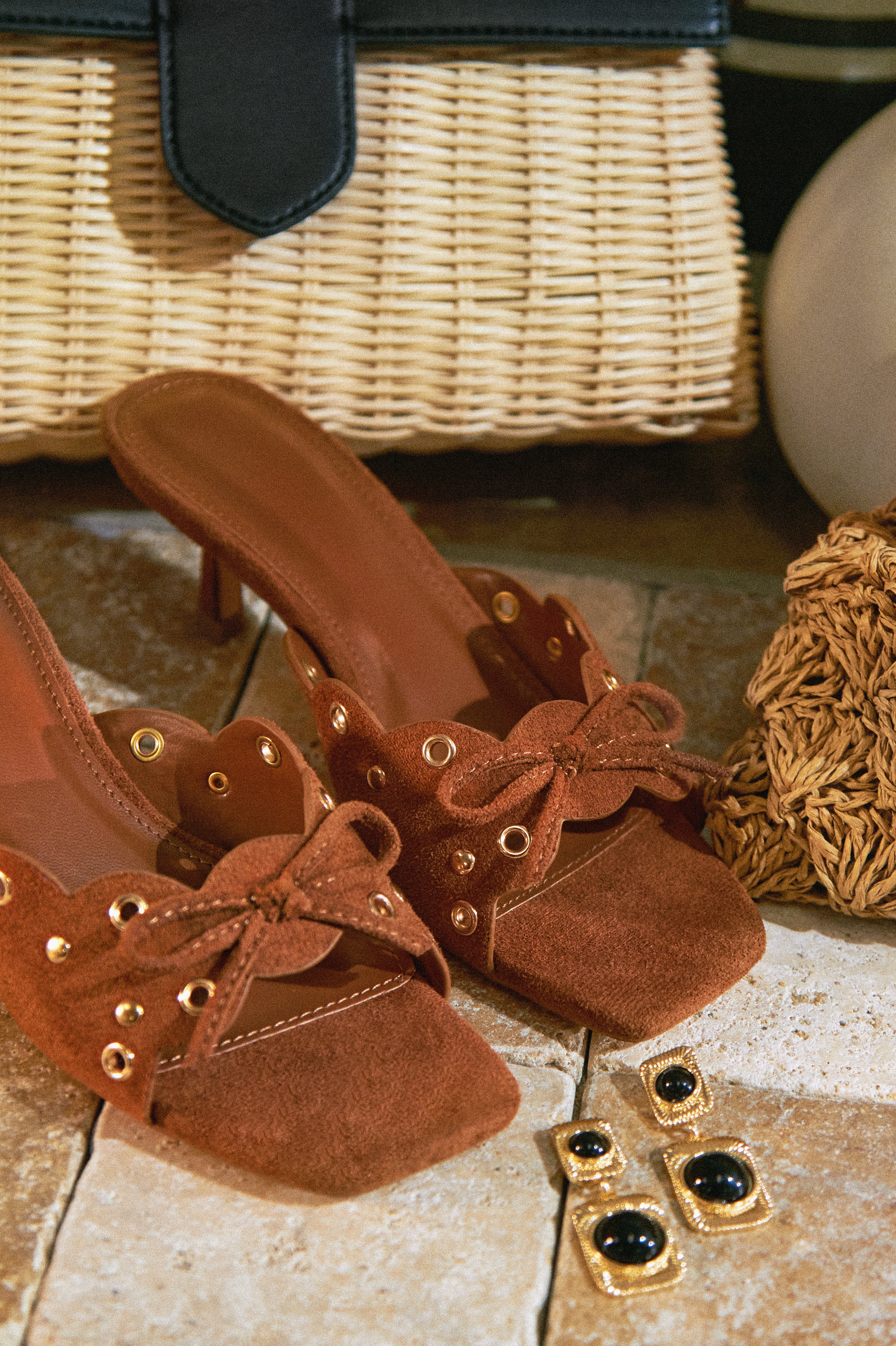 Lani Mid Heel Mules - Chestnut - Image 3